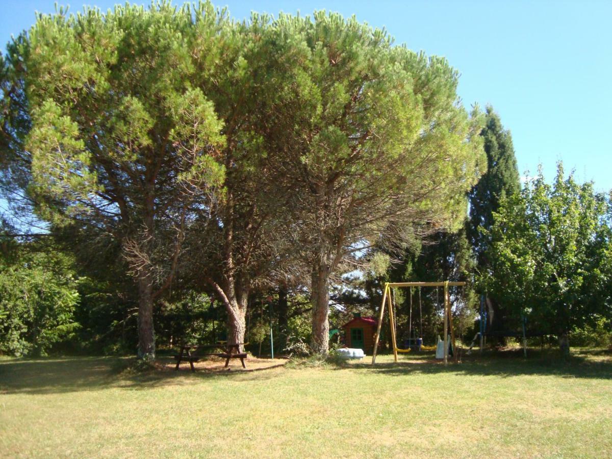 Le Mas des Cyprès Constans Extérieur photo